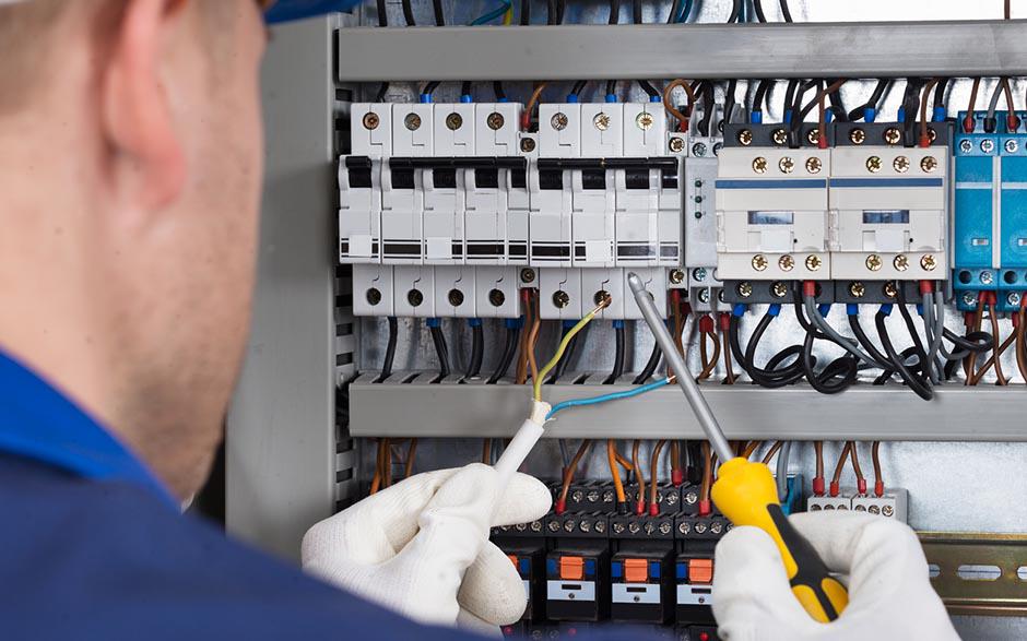 cherche électricien pas cher Saint-Ouen