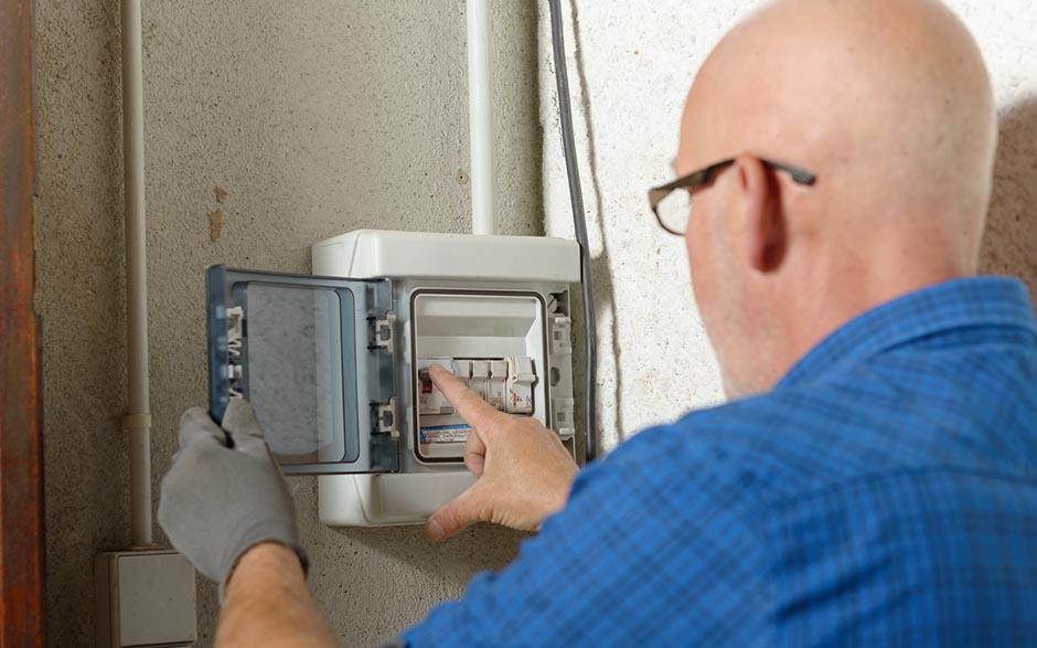 tarif horaire d'un électricien Saint-Leu-la-Forêt